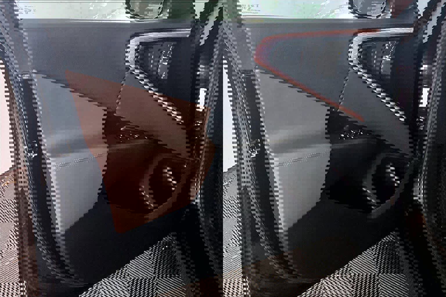 Used 2025 BMW X3 xDrive30i w/ Convenience Package image 20