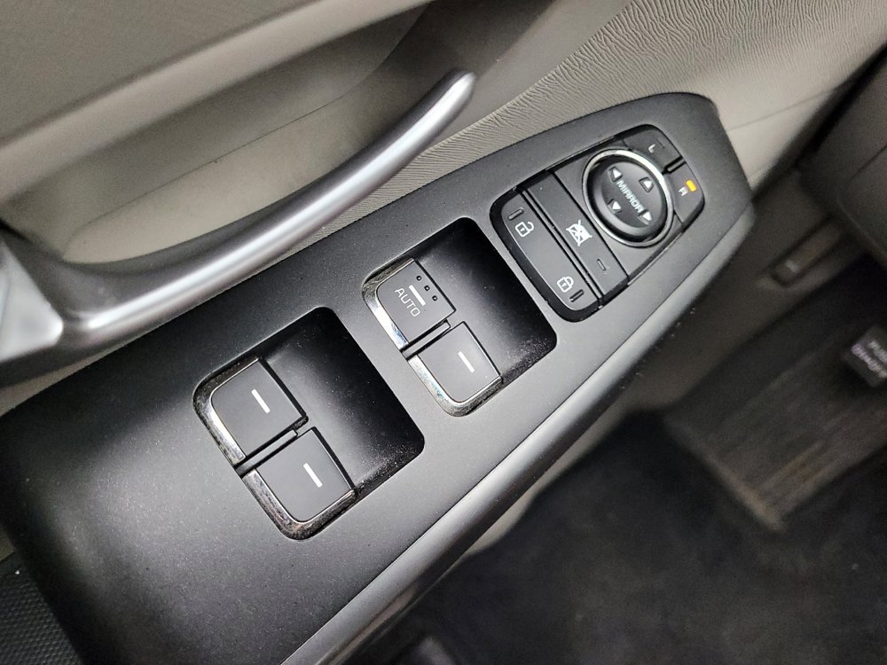 Used 2019 Kia Sedona EX FWD image 27
