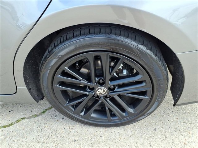 Used 2025 Toyota Camry SE image 19