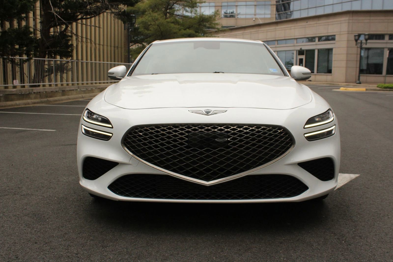 Used 2023 Genesis G70 2.0T AWD/4WD image 3