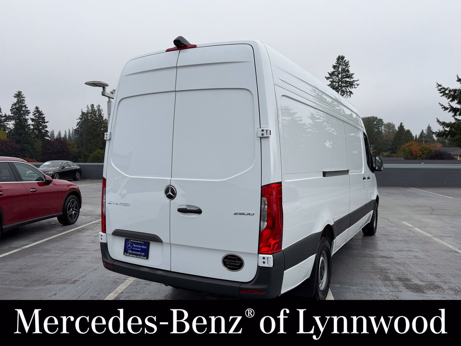 Used 2025 Mercedes-Benz Sprinter 2500 image 6