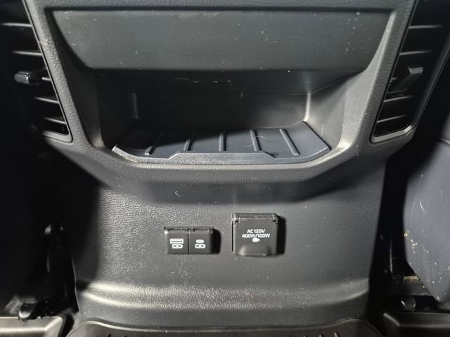 Used 2024 Toyota Tundra Limited w/ TRD Off-Road Package image 33