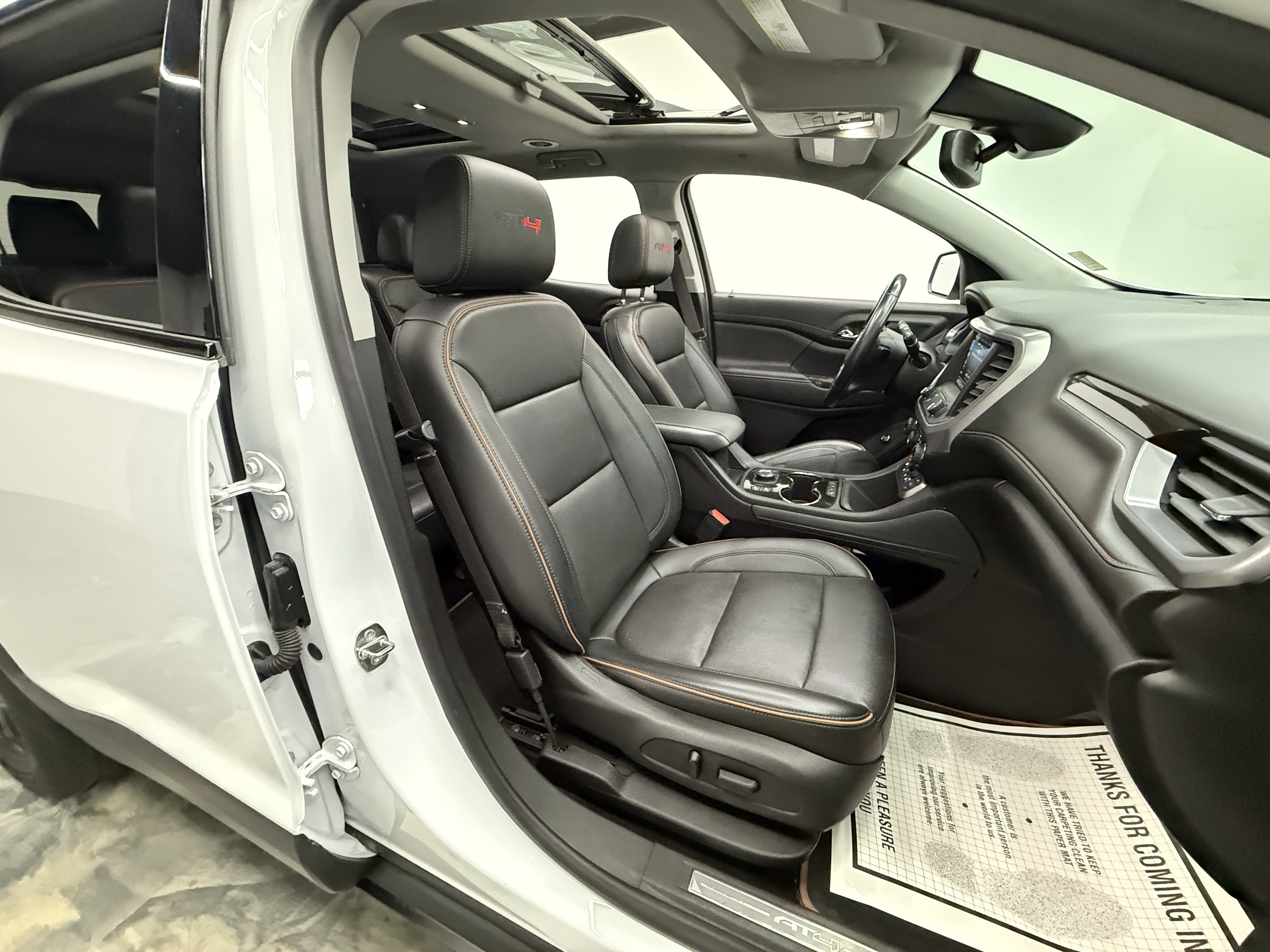 Used 2021 GMC Acadia AT4 image 23