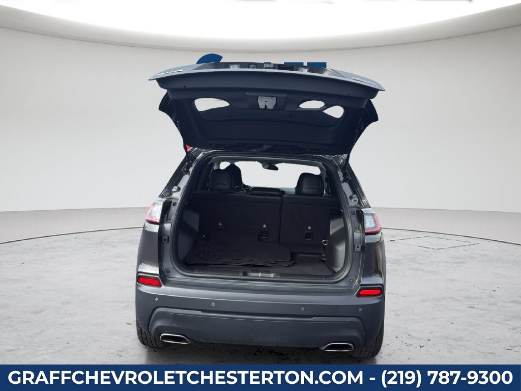 Used 2019 Jeep Cherokee Latitude Plus AWD/4WD image 27