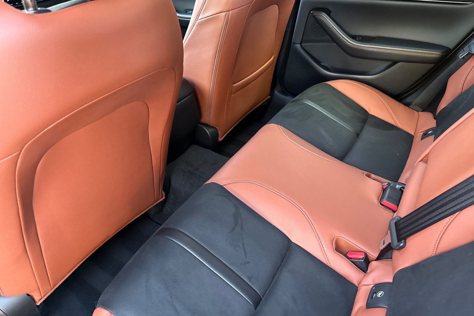 Certified 2025 MAZDA MAZDA3 Carbon image 14