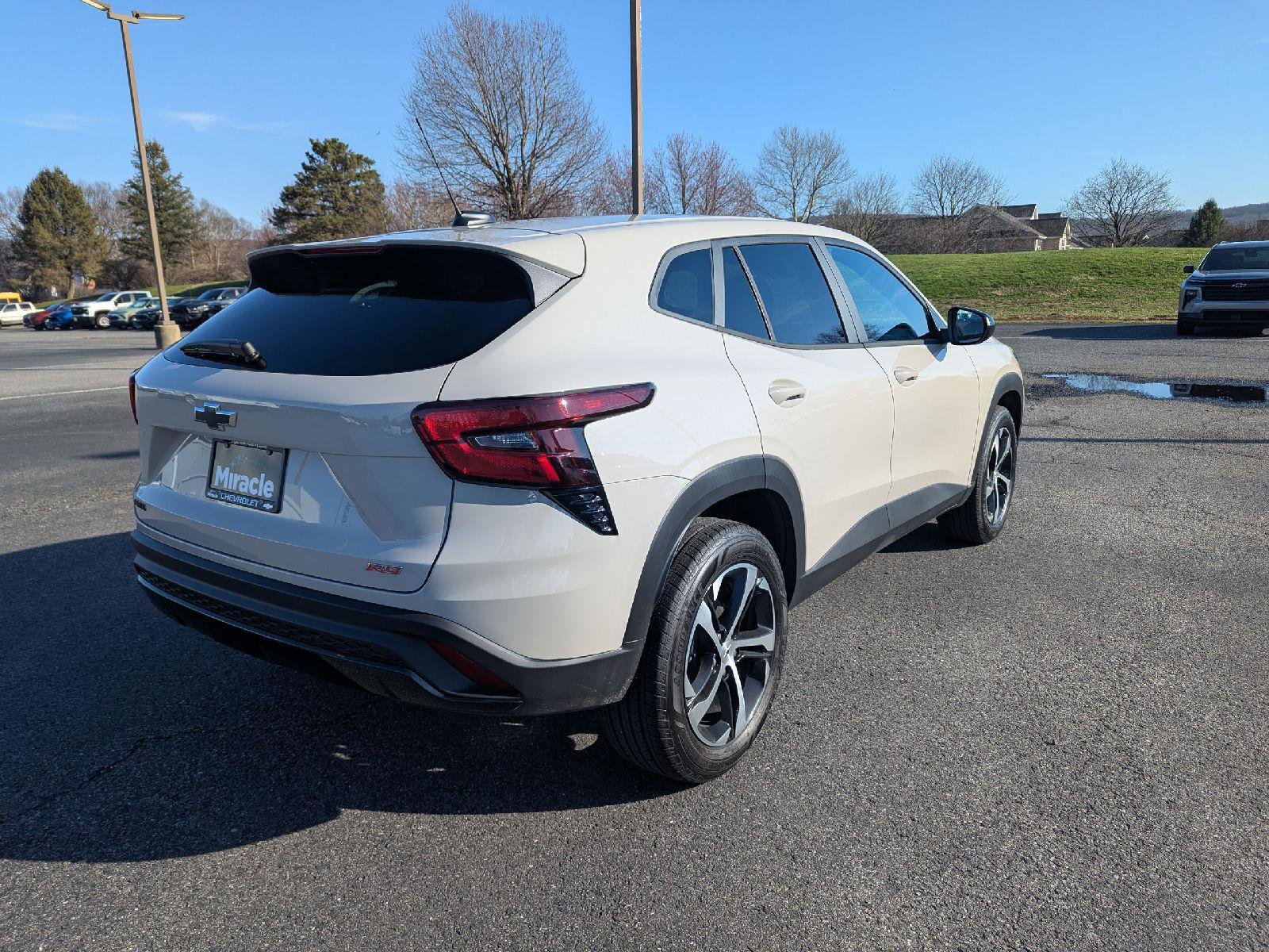 New 2026 Chevrolet Trax RS image 10