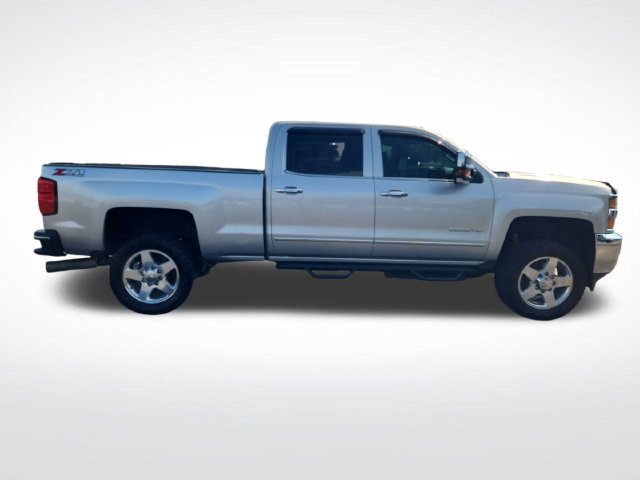 Used 2015 Chevrolet Silverado 2500 LTZ w/ Duramax Plus Package AWD/4WD image 6