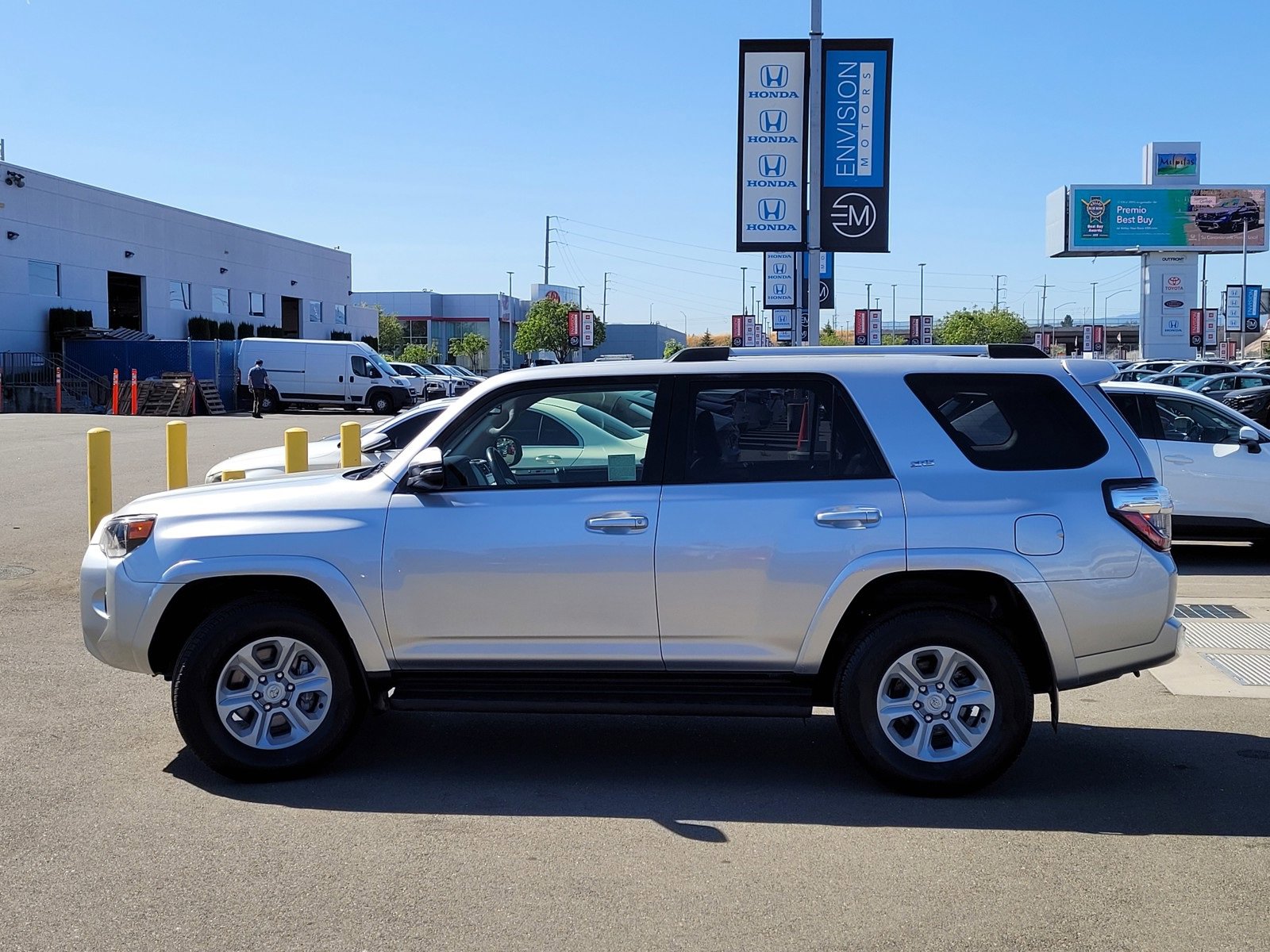 Used 2022 Toyota 4Runner SR5 Premium image 8