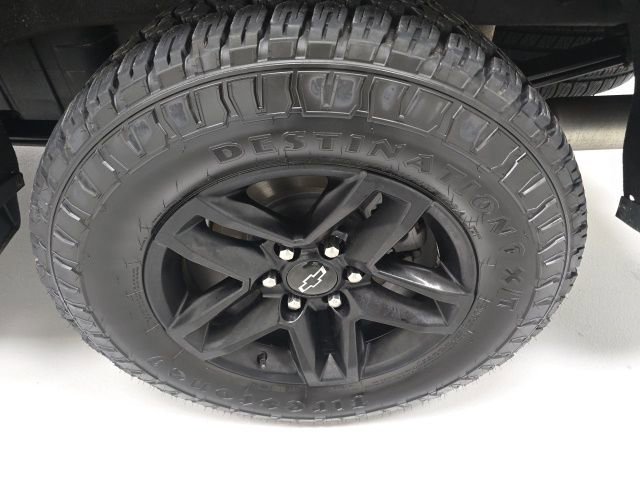 Certified 2020 Chevrolet Silverado 1500 LT Trail Boss w/ Midnight Edition image 25