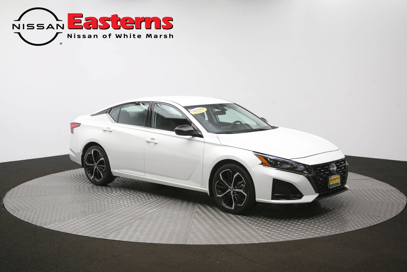 Used 2025 Nissan Altima 2.5 SR FWD image 47
