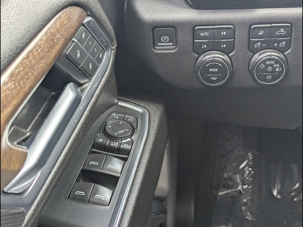 Used 2024 Chevrolet Silverado 2500 High Country w/ High Country Premium Package AWD/4WD image 30