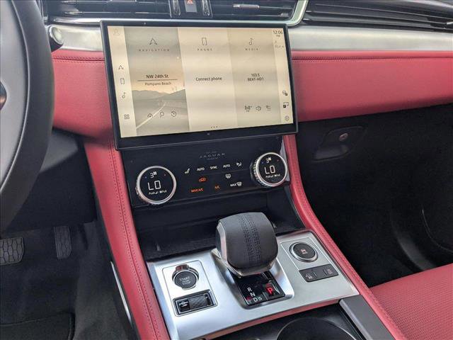 New 2026 Jaguar F-PACE R-Dynamic S image 12