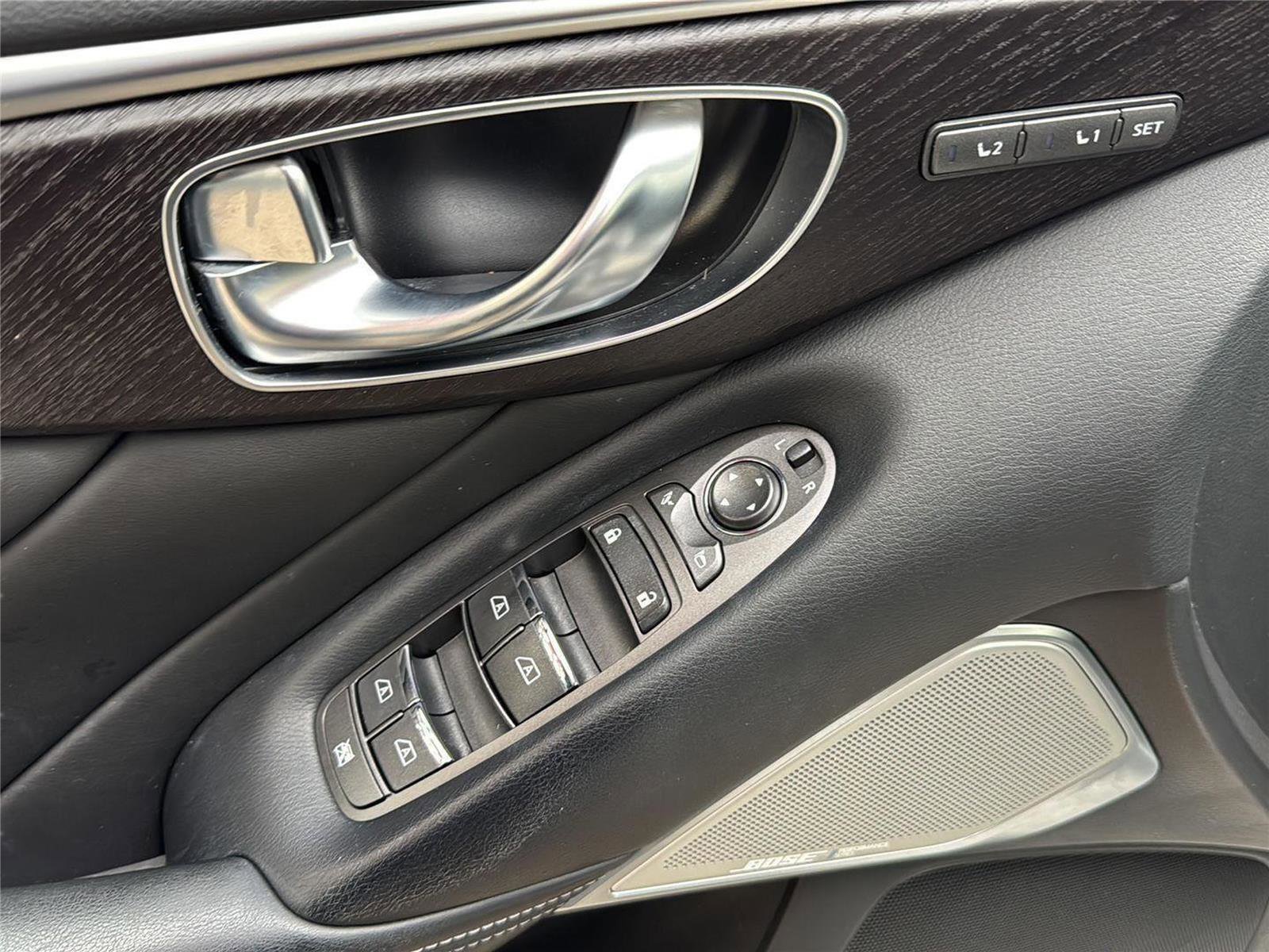 Used 2022 INFINITI Q50 Sensory image 9