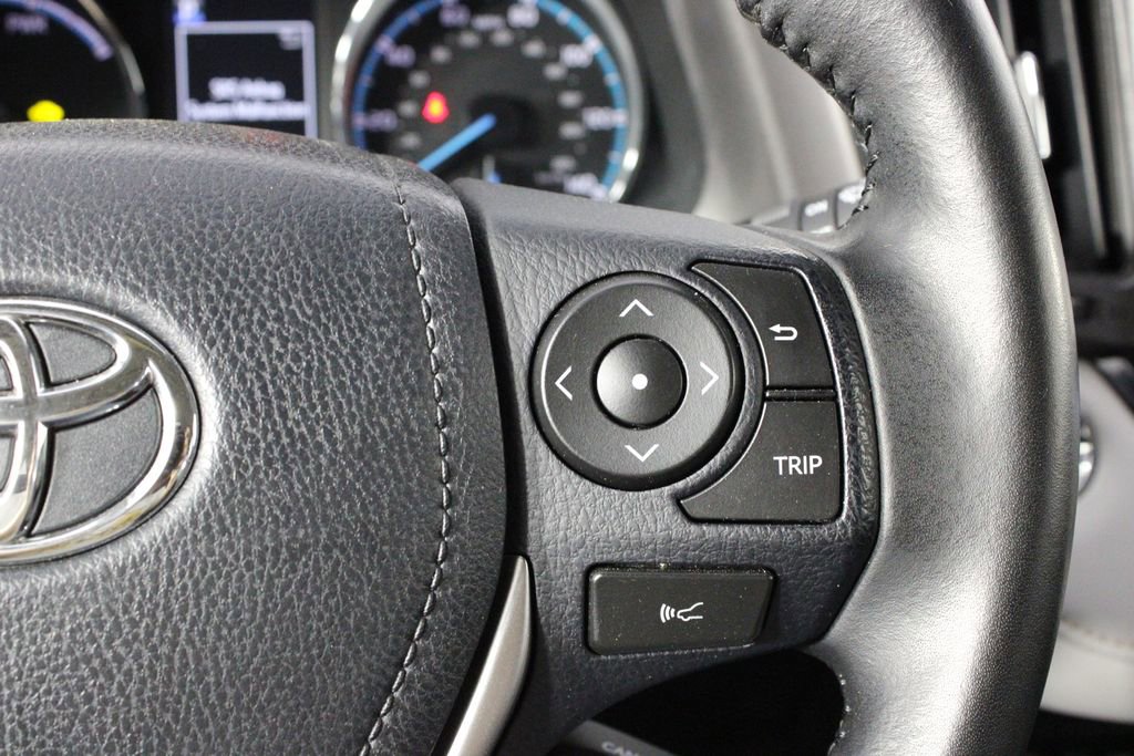 Used 2017 Toyota RAV4 XLE image 24