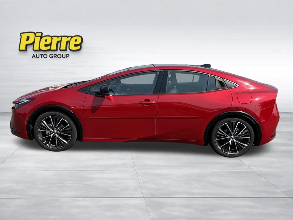 Used 2024 Toyota Prius Limited w/ Limited Premium Package FWD image 4