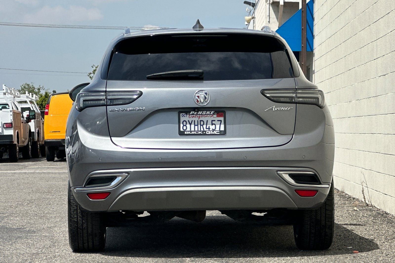 Certified 2022 Buick Envision Avenir w/ Technology Package II image 5