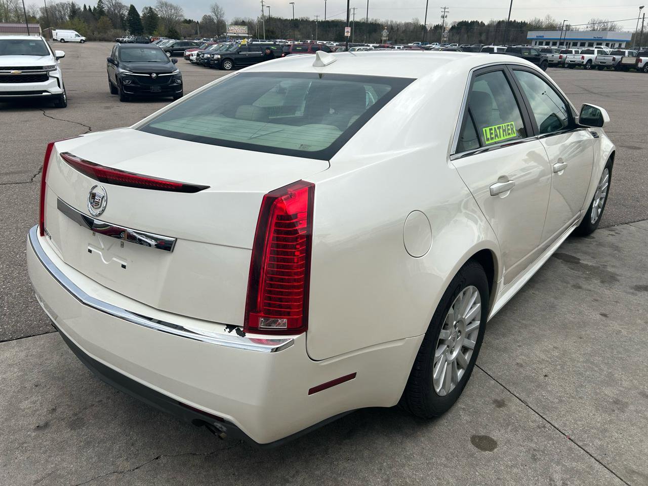 Used 2010 Cadillac CTS Luxury RWD image 5