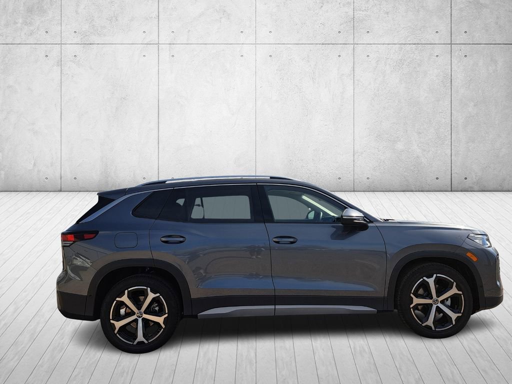 New 2026 Volkswagen Tiguan SE image 3