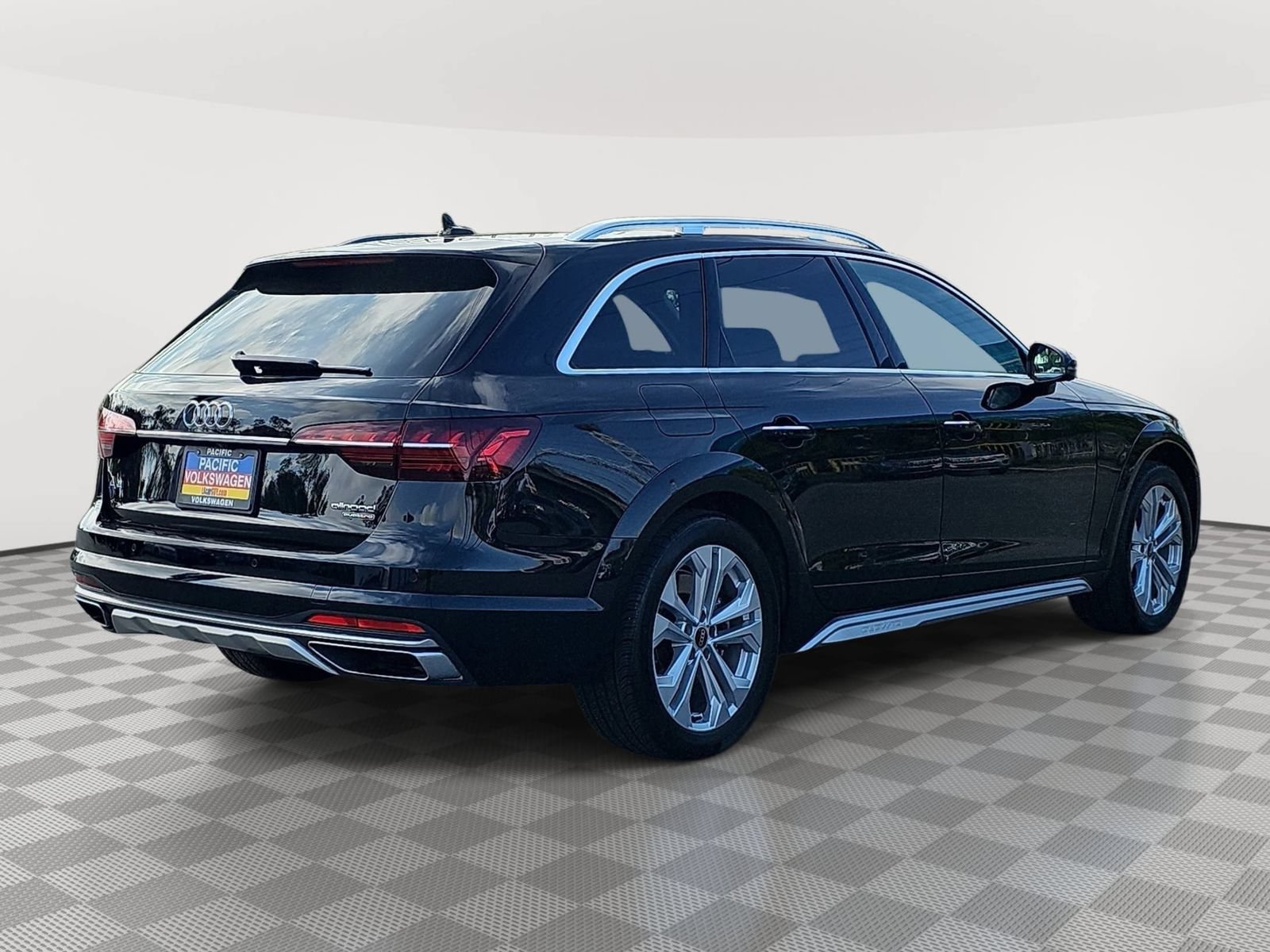 Used 2023 Audi A4 2.0T allroad Premium Plus w/ Premium Plus Package AWD/4WD image 5