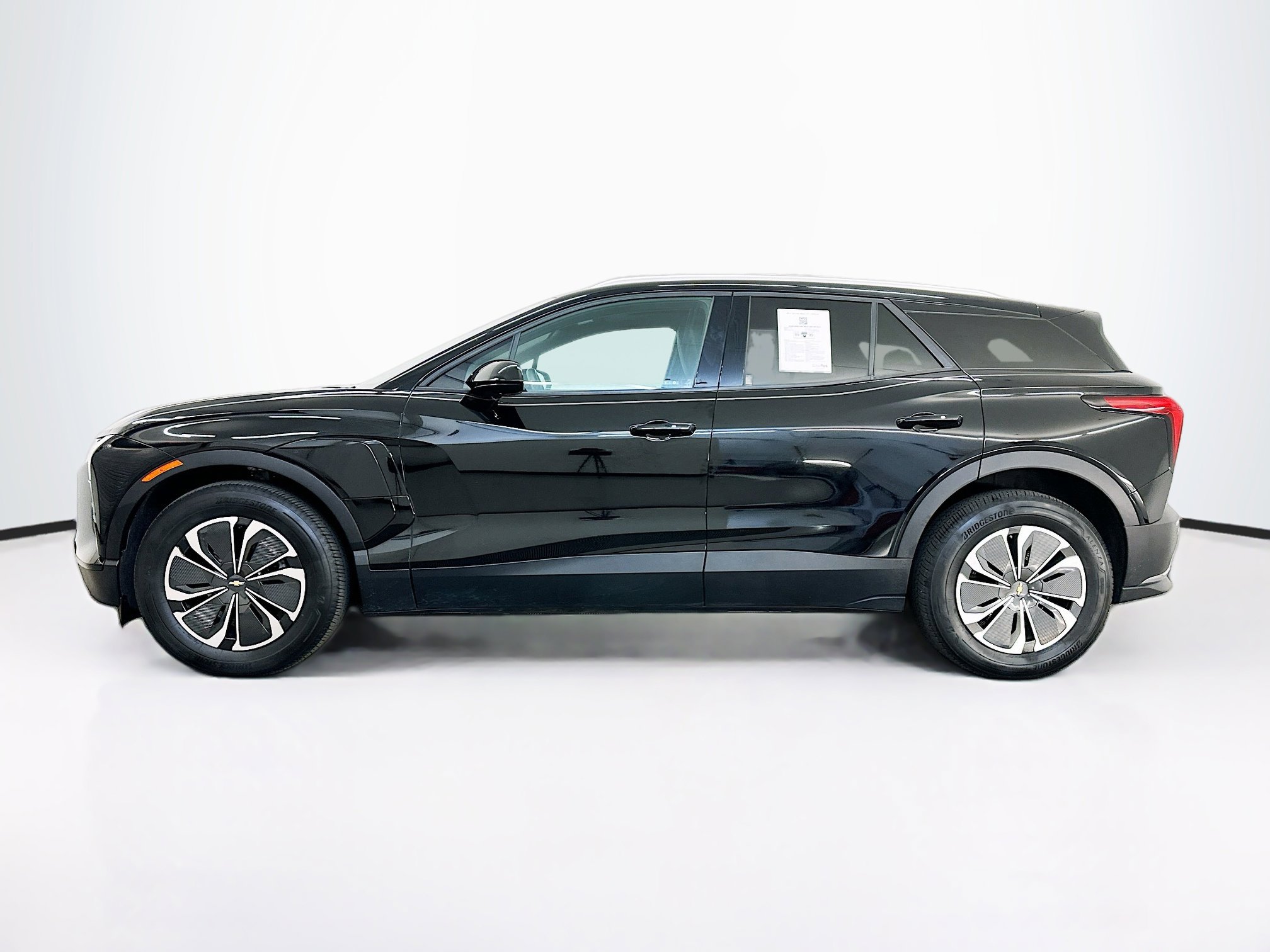Used 2024 Chevrolet Blazer EV LT AWD/4WD image 4