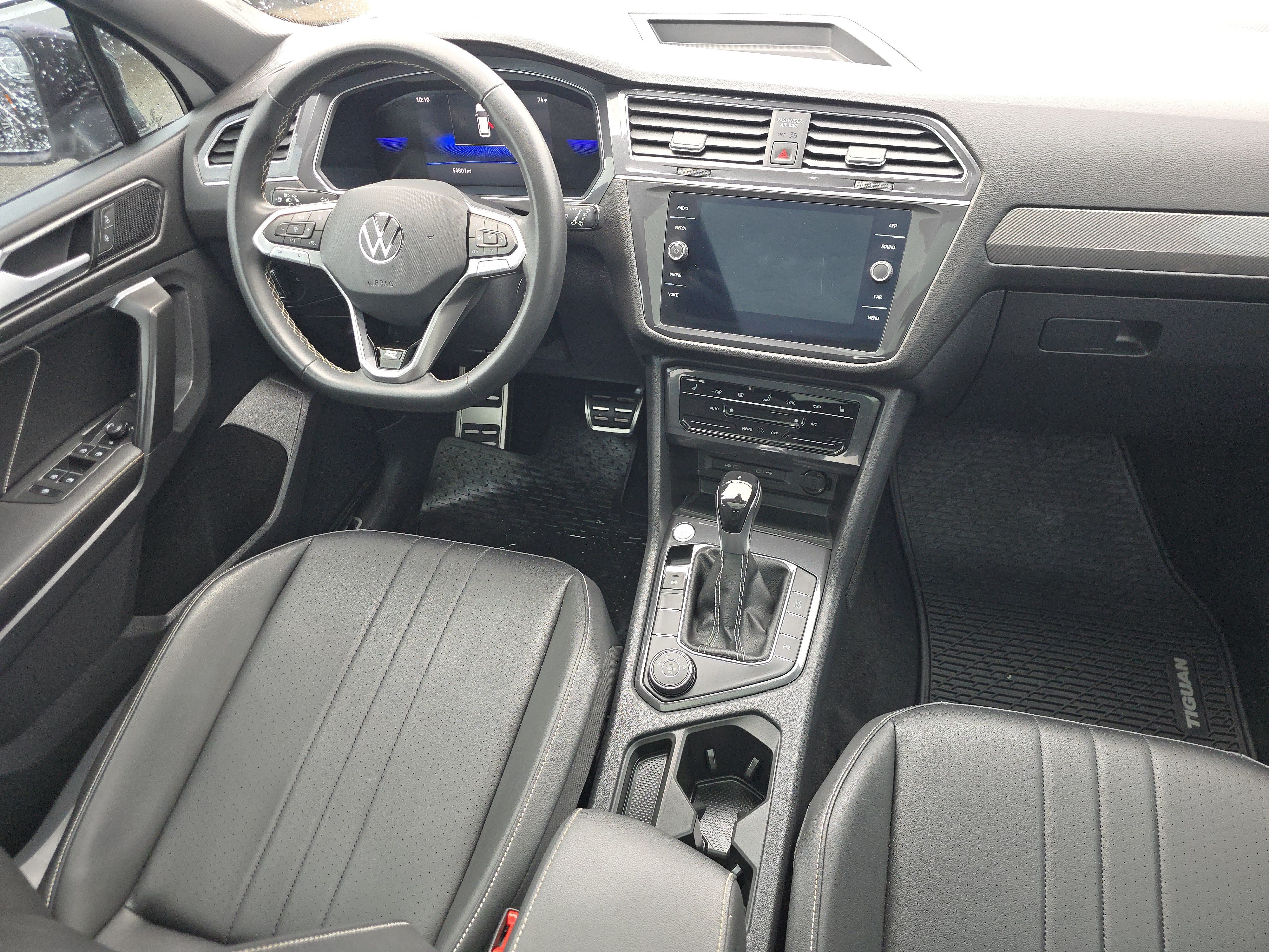 Certified 2023 Volkswagen Tiguan SE R-Line AWD/4WD image 20