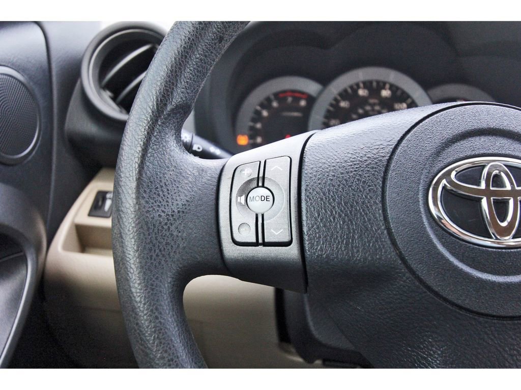 Used 2012 Toyota RAV4 FWD w/ Value Pkg image 17