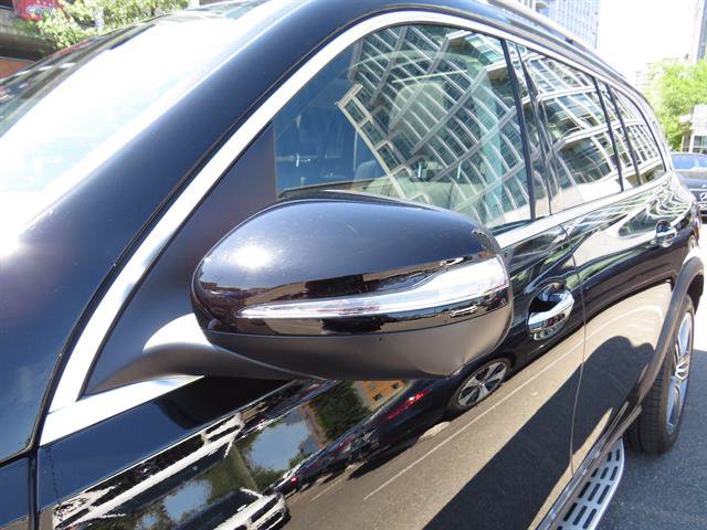 Used 2026 Mercedes-Benz GLS 450 4MATIC image 26