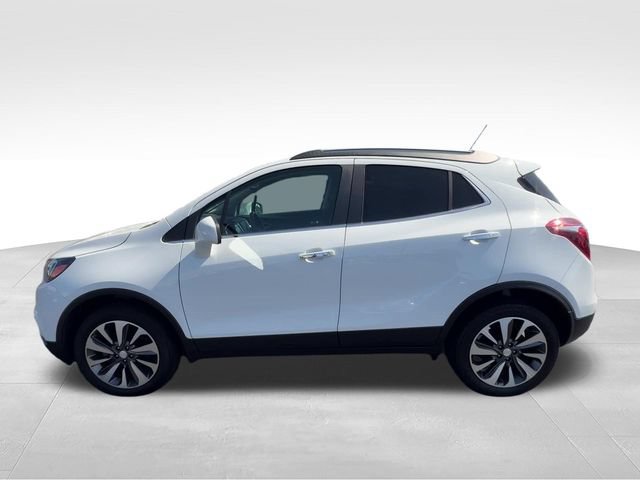 Used 2022 Buick Encore Preferred w/ Safety Package AWD/4WD image 3