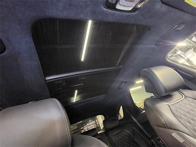 Used 2025 Genesis GV70 3.5T Sport w/ Sport Advanced Package image 24