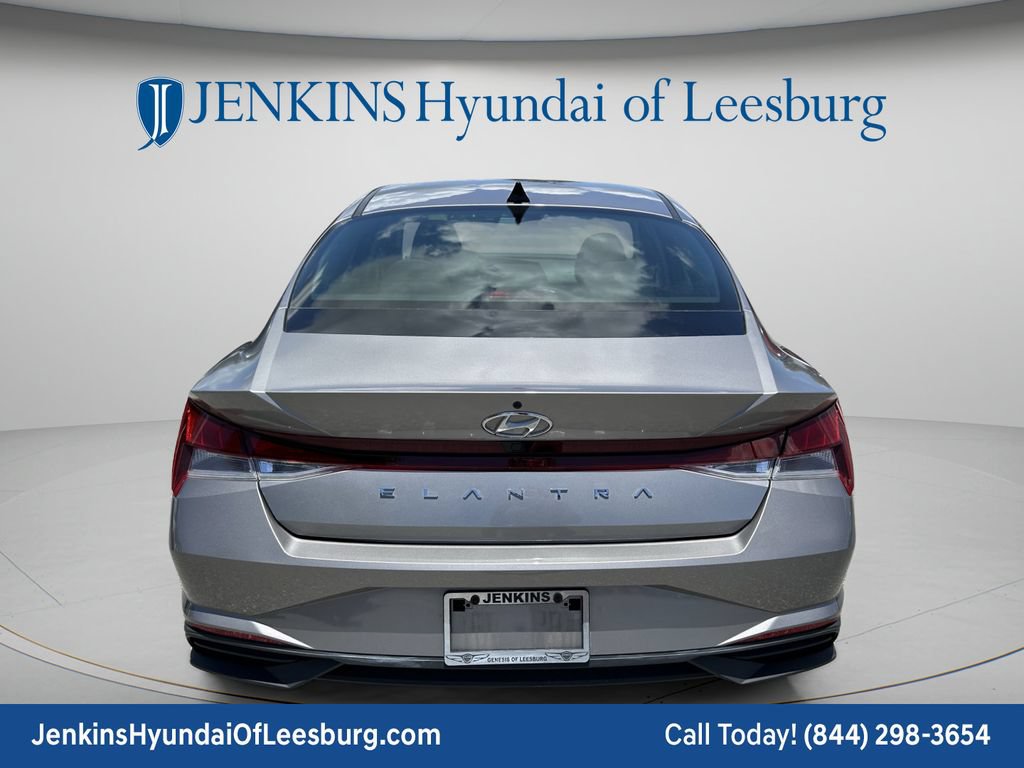 Certified 2023 Hyundai Elantra SEL w/ Preferred Accessory Package FWD image 6