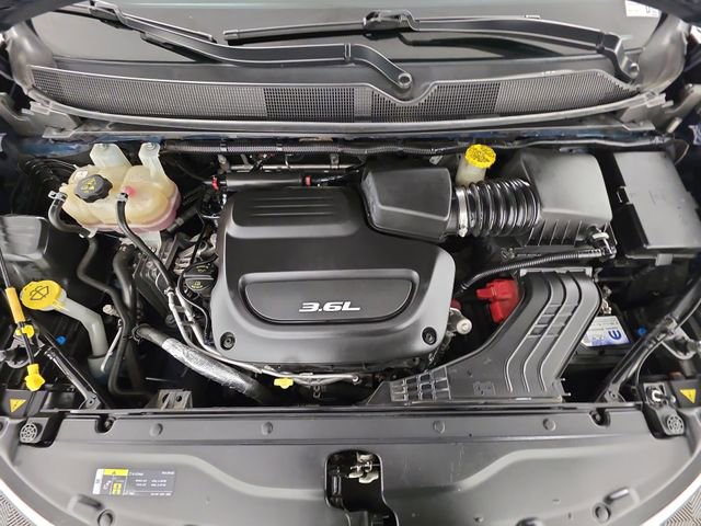 Used 2018 Chrysler Pacifica Limited w/ Tire & Wheel Group image 48