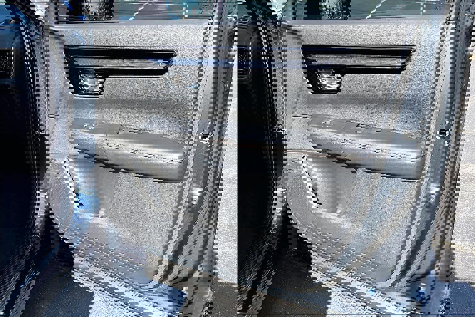 Used 2025 Honda CR-V Sport Touring image 23