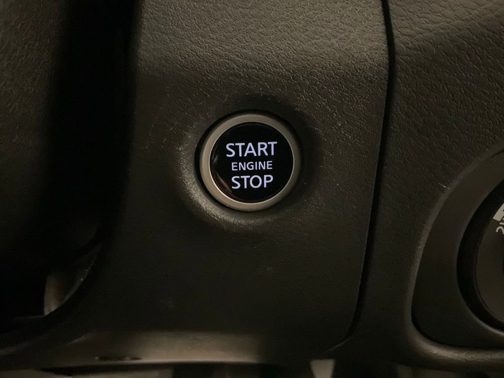 Used 2024 Nissan Frontier SV image 20