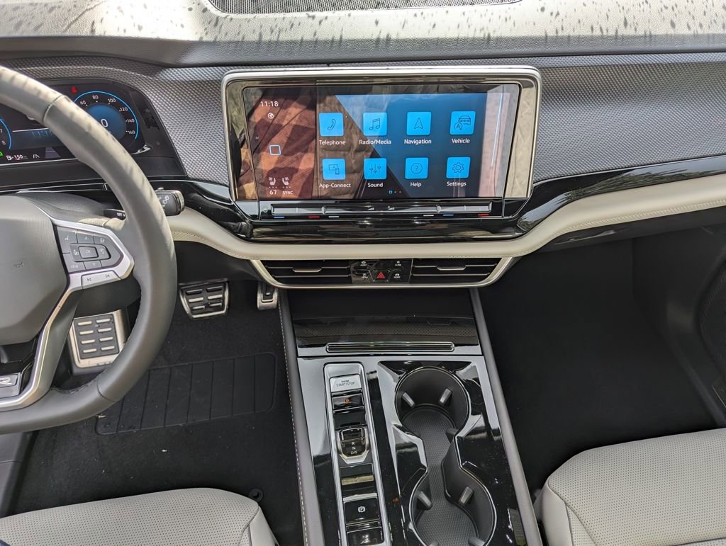 New 2026 Volkswagen Atlas Cross Sport SEL Premium R-Line image 19