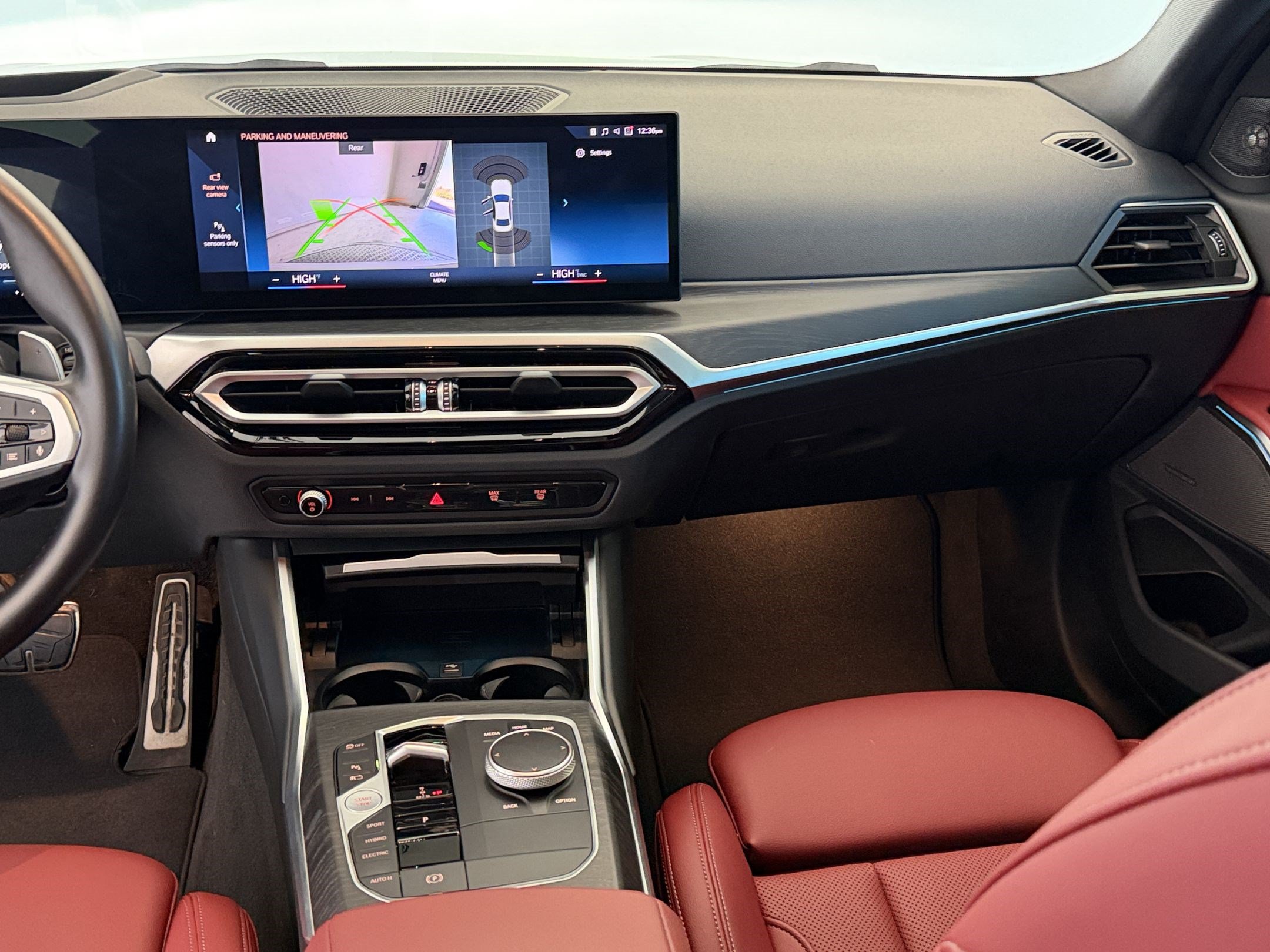 Certified 2024 BMW 330e xDrive w/ Premium Package AWD/4WD image 19