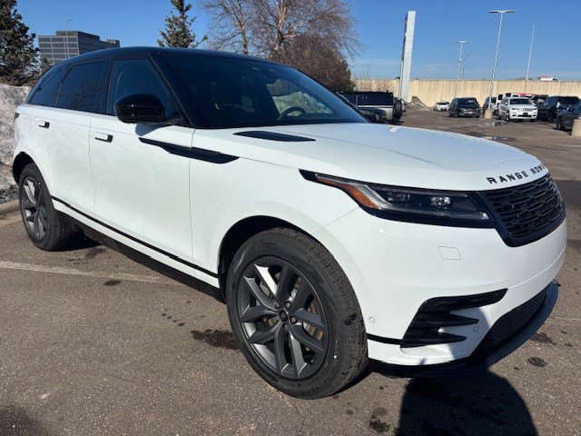 New 2026 Land Rover Range Rover Velar Dynamic SE image 3