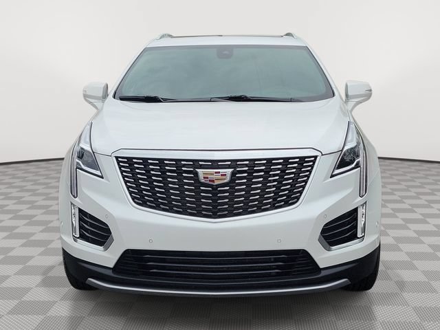 Certified 2022 Cadillac XT5 Premium Luxury w/ Technology Package AWD/4WD image 2