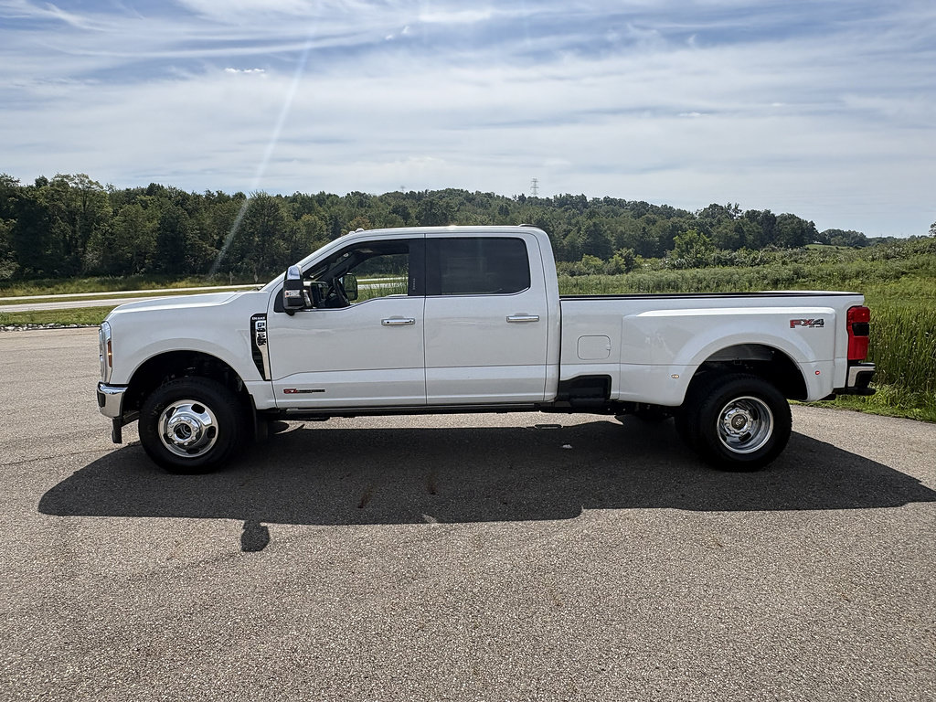 New 2026 Ford F350 King Ranch w/ Chrome Package AWD/4WD image 2