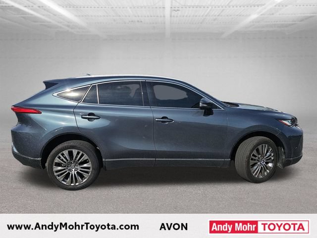 Used 2023 Toyota Venza XLE AWD/4WD image 8