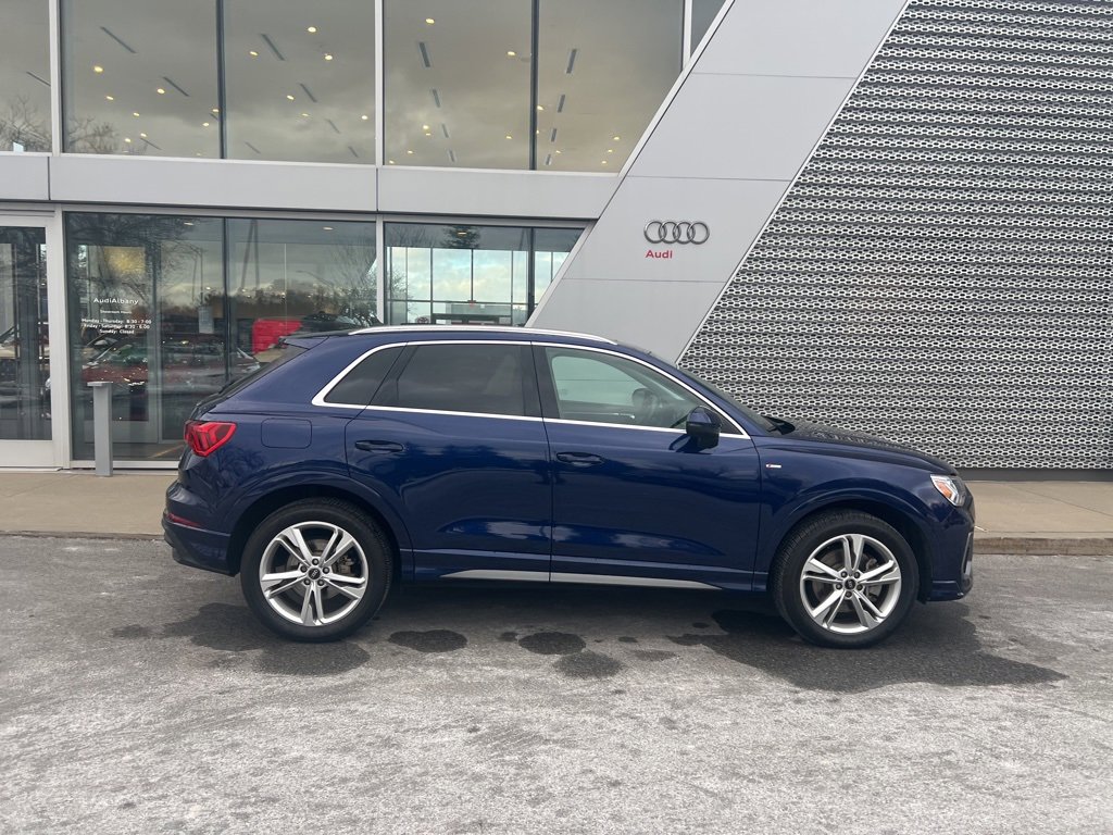 Used 2023 Audi Q3 2.0T Premium Plus image 16