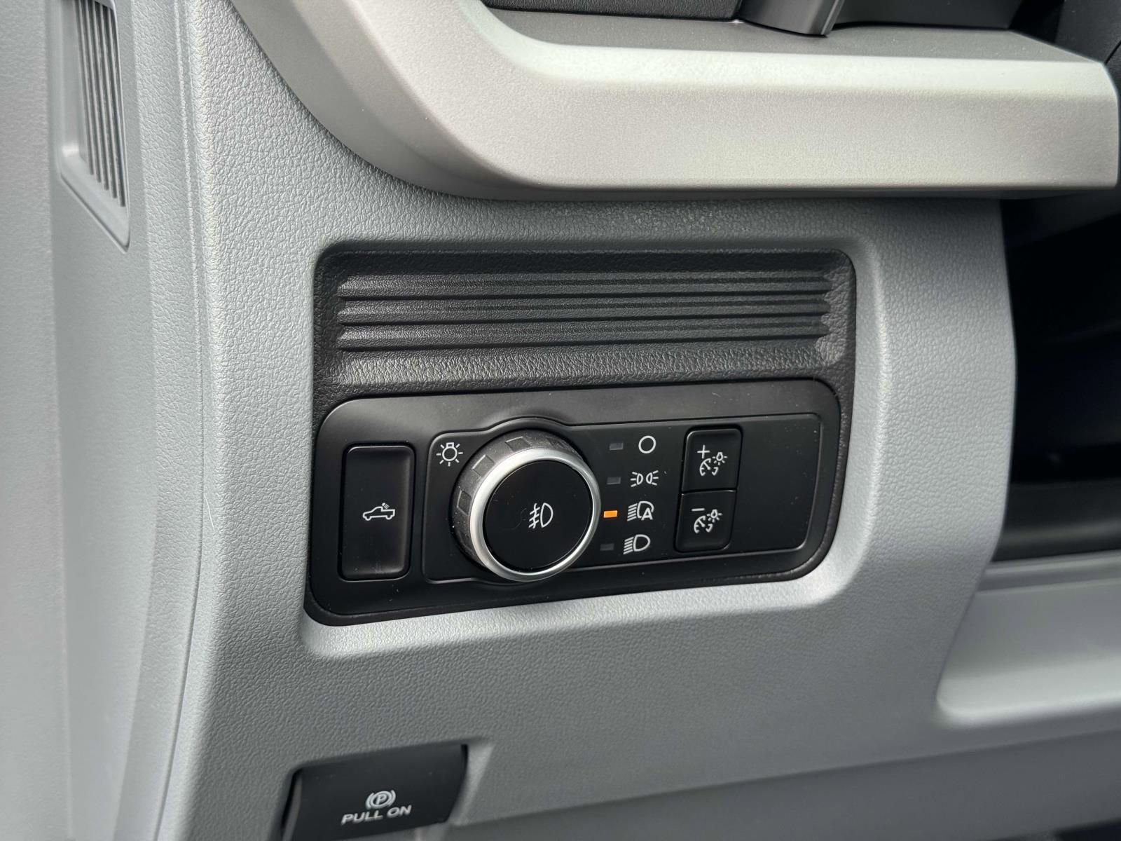 New 2025 Ford F250 XLT w/ FX4 Off-Road Package image 19