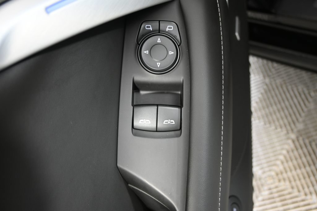 Used 2018 Chevrolet Camaro SS RWD image 19
