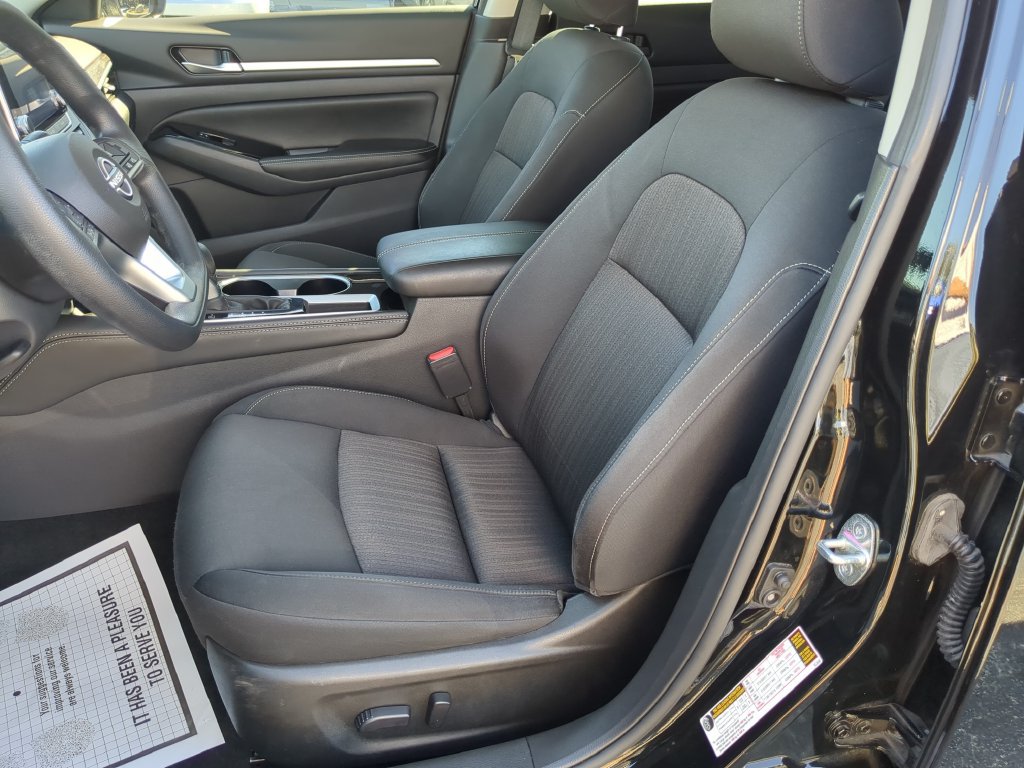 Used 2023 Nissan Altima 2.5 SV FWD image 20