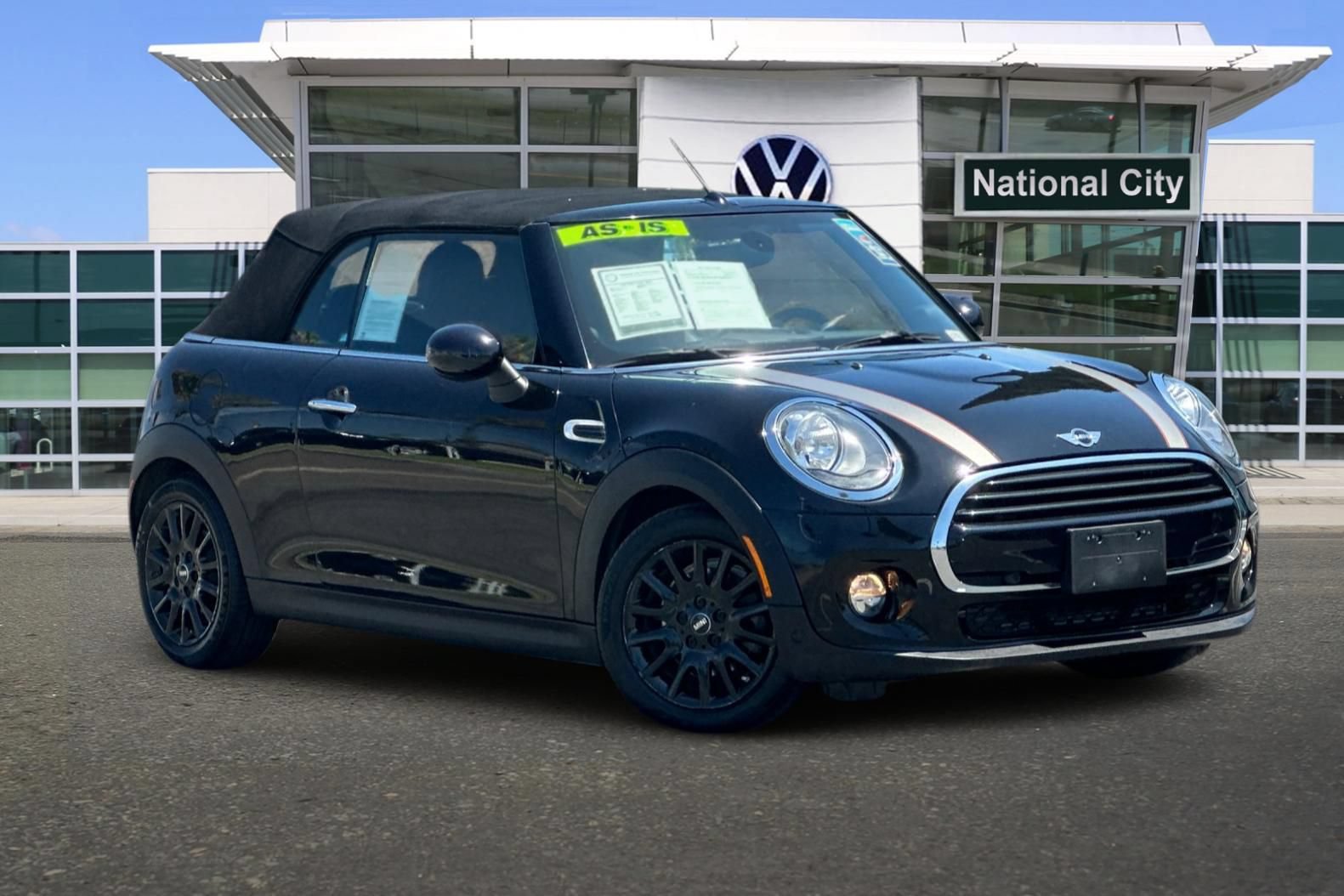 Used 2018 MINI Cooper Convertible FWD image 2