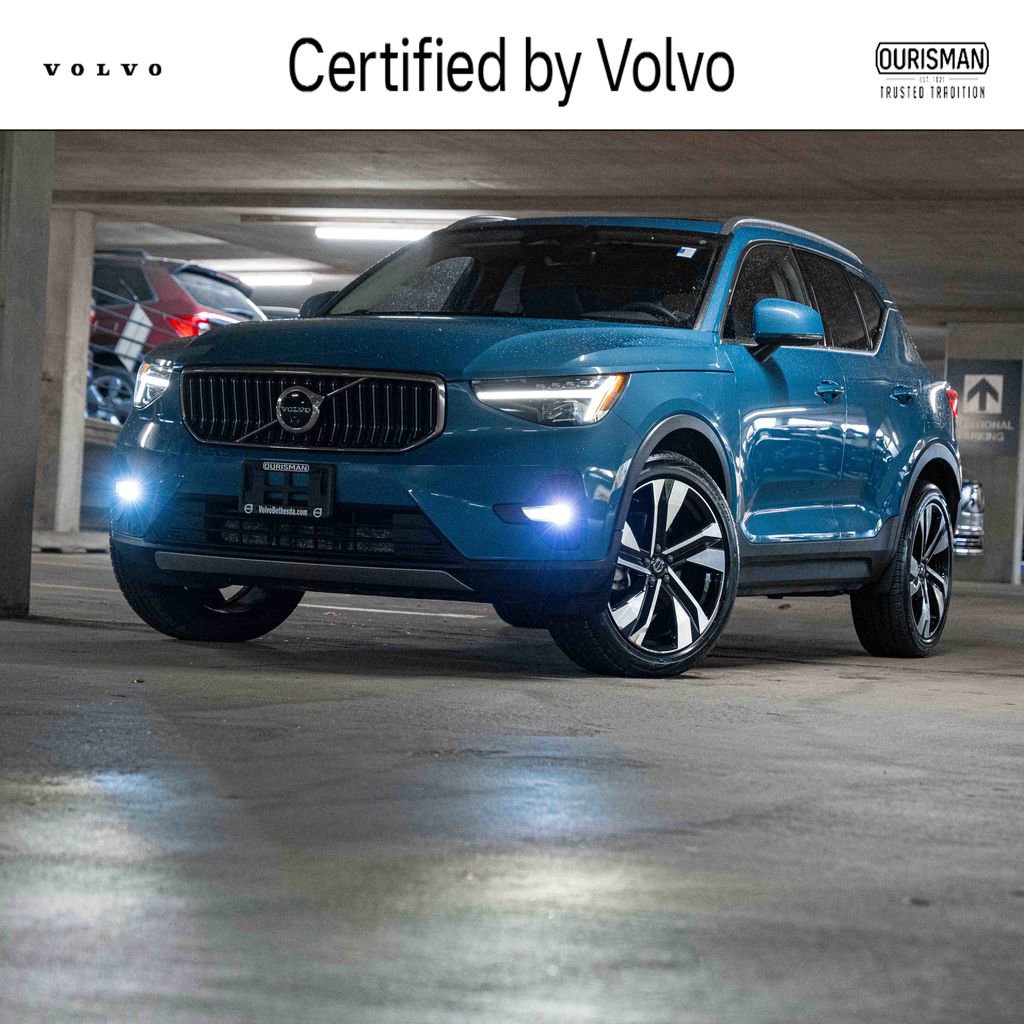 Certified 2023 Volvo XC40 B5 Ultimate w/ Protection Package Premier AWD/4WD image 1