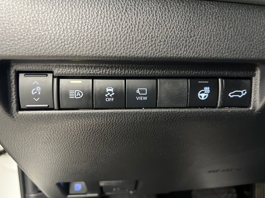 Used 2022 Toyota Venza Limited AWD/4WD image 37