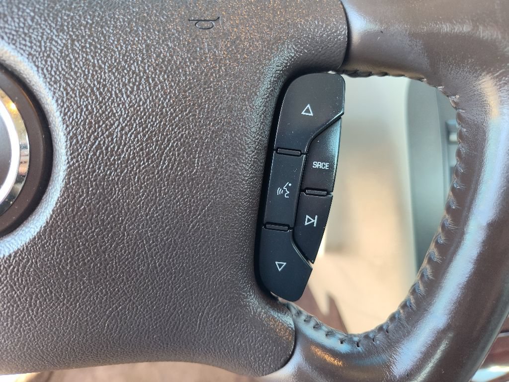 Used 2008 Buick Lucerne CXL w/ Luxury Package FWD image 18