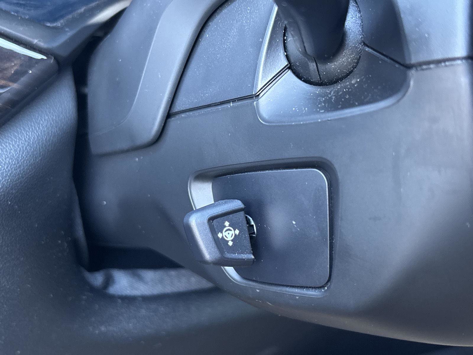 Used 2020 BMW X5 xDrive40i w/ Convenience Package image 24