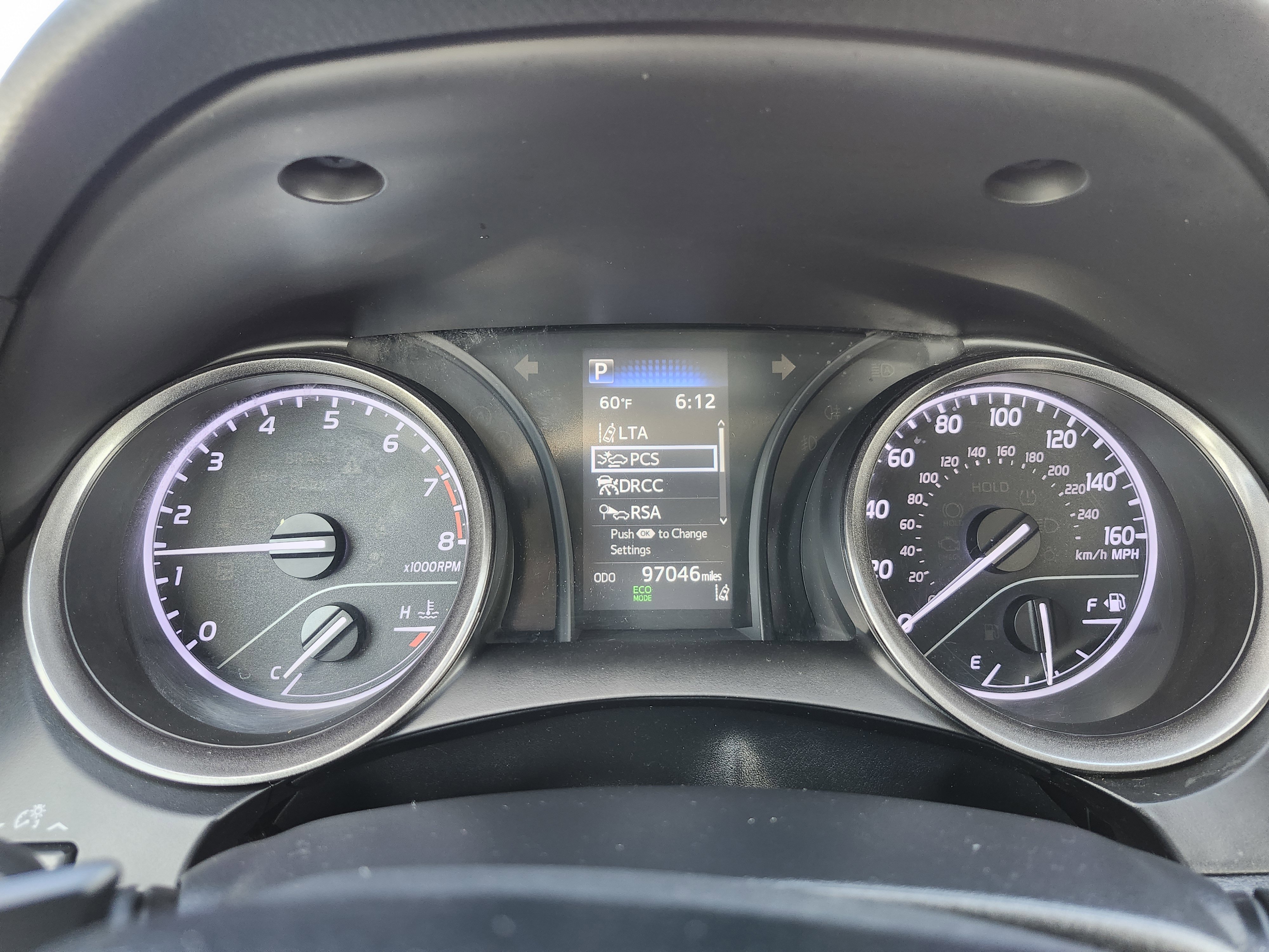 Used 2022 Toyota Camry SE FWD image 25