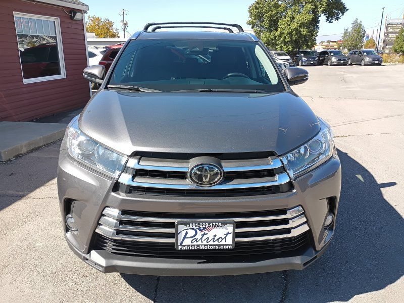 Used 2018 Toyota Highlander Limited AWD/4WD image 7